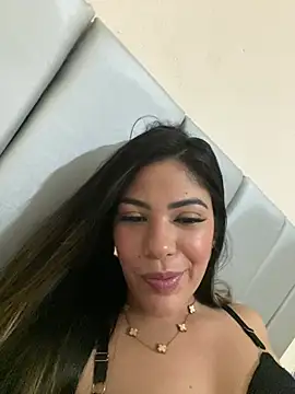 paola oliveira online show from 01.16.26