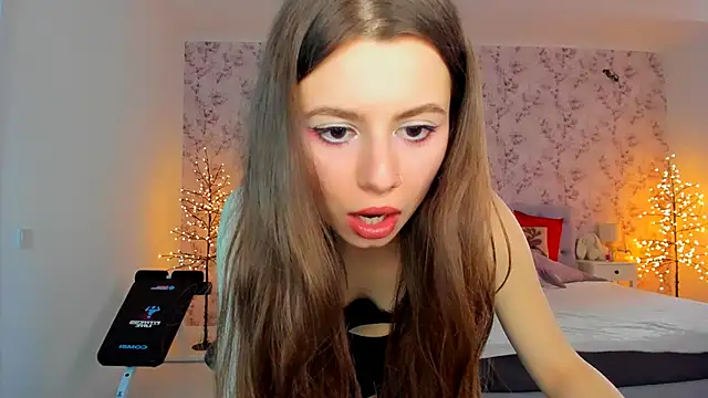 Snapshot of Hot_Molly5 chatting on 02.15.26 Hot Molly5 online show from 02.15.26