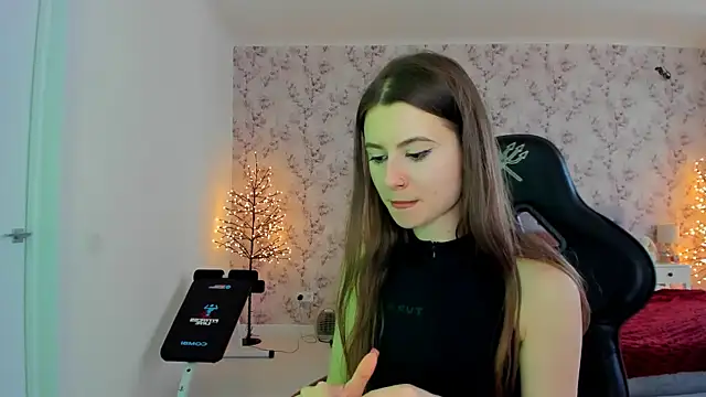 Snapshot of Hot_Molly5 chatting on 03.05.26 Hot Molly5 online show from 03.05.26