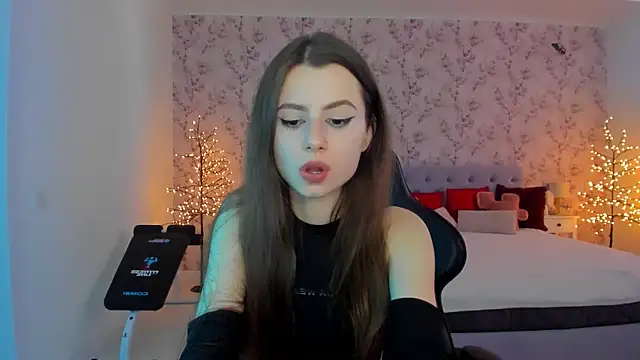 Snapshot of Hot_Molly5 chatting on 03.16.26 Hot Molly5 online show from 03.16.26