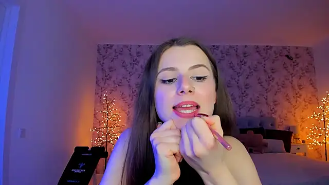 Snapshot of Hot_Molly5 chatting on 03.20.26 Hot Molly5 online show from 03.20.26