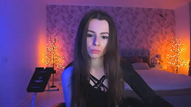 Snapshot of Hot_Molly5 chatting on 03.28.26 Hot Molly5 online show from 03.28.26