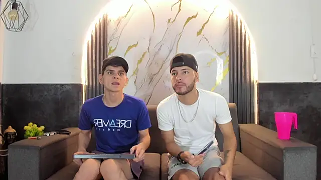 Snapshot of Angel_Villareal chatting on 02.26.26 Angel Villareal online show from 02.26.26