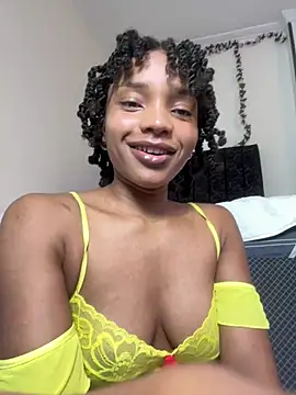 Snapshot of Ebony_love07 chatting on 05.06.26 Ebony love07 online show from 05.06.26