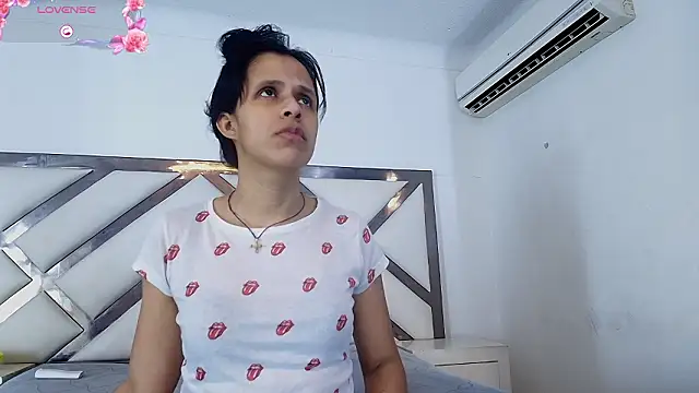 mitzukywinteer online show from 03.04.26