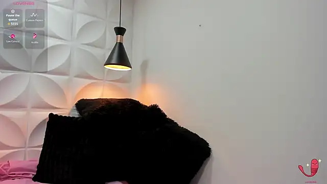 zaira skinny online show from 03.06.26