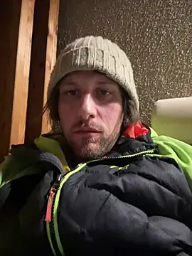 Snapshot of DaleBoca chatting on 04.04.26 DaleBoca online show from 04.04.26