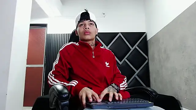 Dogan Renzo0 online show from 01.17.26