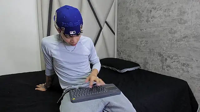 Dogan Renzo0 online show from 02.01.26