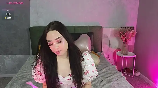 NaomiKim  online show from 02.14.26