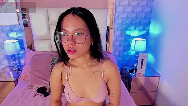 Rose Allure online show from 02.13.26