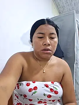 Sweet-Dirty-Storm online show from 05.17.26
