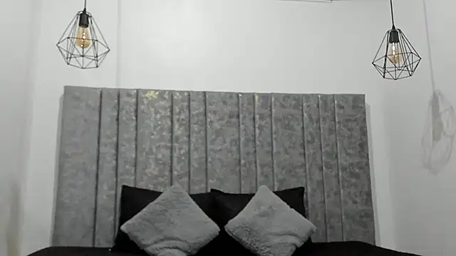 Snapshot of Calvin_Hunter chatting on 02.18.26 Calvin Hunter online show from 02.18.26