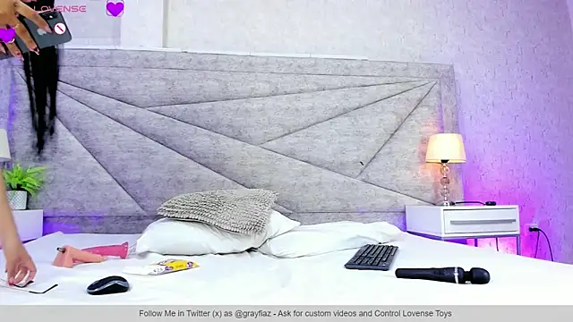 Snapshot of RousSweet- chatting on 02.13.26 RousSweet- online show from 02.13.26