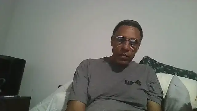 swimmer2496 online show from 04.24.26