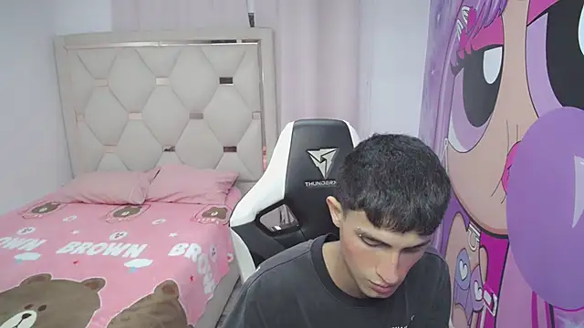 Akyra latinn online show from 01.17.26