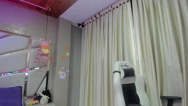 francis 20 online show from 04.17.26