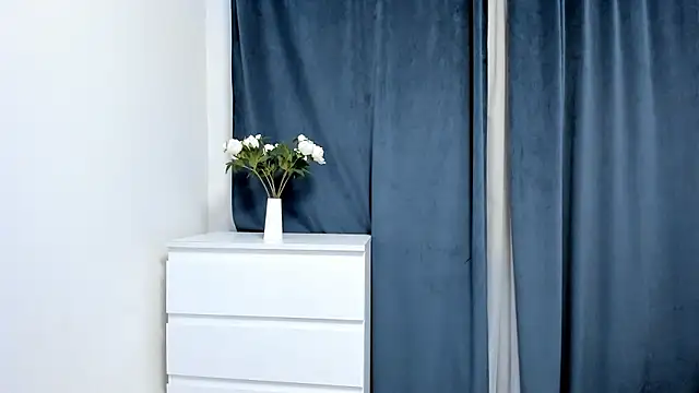 Snapshot of TreasaCrebs chatting on 02.26.26 TreasaCrebs online show from 02.26.26