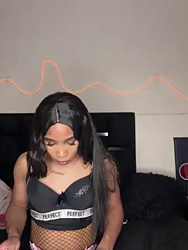 Snapshot of YourDreamReal chatting on 03.03.26 YourDreamReal online show from 03.03.26