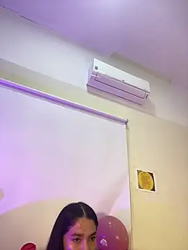 JuliaaVega online show from 02.12.26