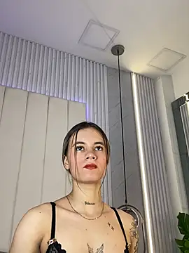 JuliaColemann online show from 03.24.26