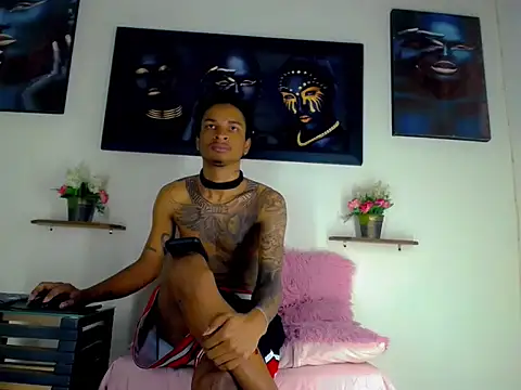 Tatoo Noah online show from 03.10.26