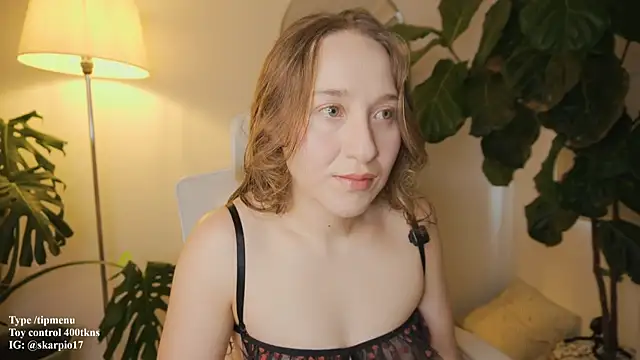 Snapshot of Scarlett_NoirMuse chatting on 02.13.26 Scarlett NoirMuse online show from 02.13.26