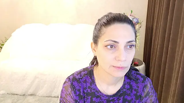 LovelyBeatrice online show from 02.16.26