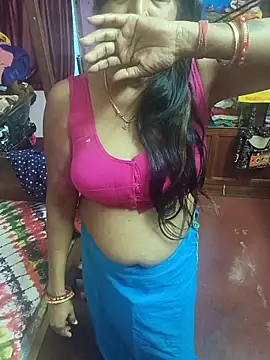 Snapshot of Little-Roshni chatting on 02.25.26 Little-Roshni online show from 02.25.26