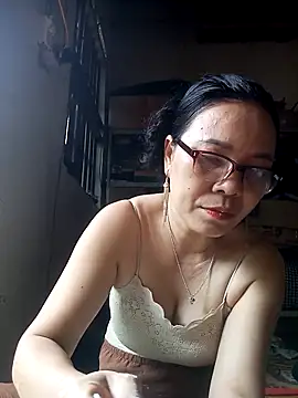 Nuna 689 online show from 04.18.26