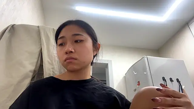 Snapshot of SweetMiaXO chatting on 02.02.26 SweetMiaXO online show from 02.02.26