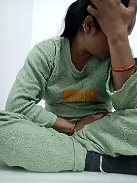 Snapshot of Cute-karisma1234 chatting on 02.05.26 Cute-karisma1234 online show from 02.05.26