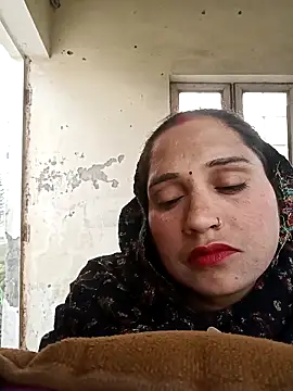 Snapshot of Cute-karisma1234 chatting on 02.07.26 Cute-karisma1234 online show from 02.07.26