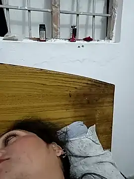 Snapshot of Cute-karisma1234 chatting on 02.09.26 Cute-karisma1234 online show from 02.09.26