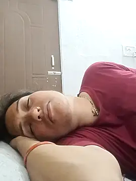 Snapshot of Cute-karisma1234 chatting on 02.20.26 Cute-karisma1234 online show from 02.20.26