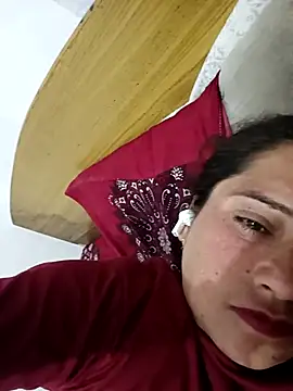 Snapshot of Cute-karisma1234 chatting on 03.01.26 Cute-karisma1234 online show from 03.01.26