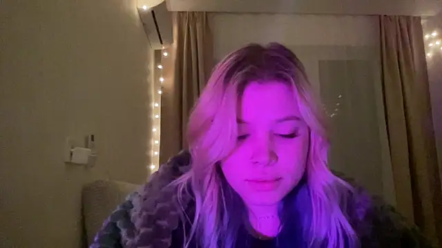 Lulu Di online show from 03.05.26