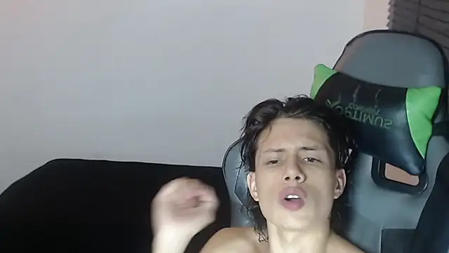 Snapshot of Didi_hard chatting on 02.08.26 Didi hard online show from 02.08.26