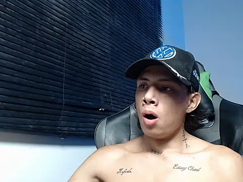 Snapshot of Didi_hard chatting on 02.13.26 Didi hard online show from 02.13.26