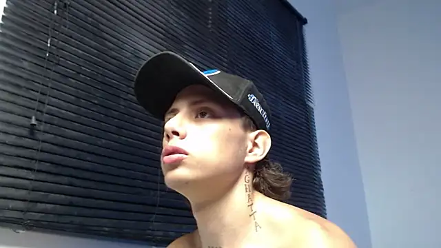 Snapshot of Didi_hard chatting on 02.14.26 Didi hard online show from 02.14.26