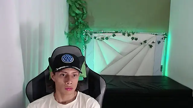 Snapshot of Didi_hard chatting on 03.26.26 Didi hard online show from 03.26.26