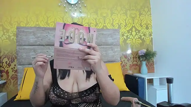 elianacollins23 online show from 02.10.26