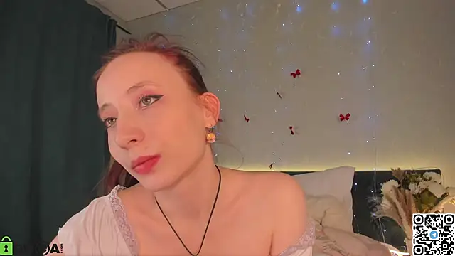 Snapshot of Lea_much chatting on 02.15.26 Lea much online show from 02.15.26