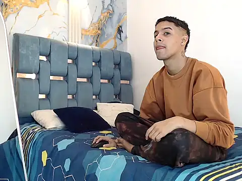 Snapshot of Sexy_boys_hell2 chatting on 01.19.26 Sexy boys hell2 online show from 01.19.26