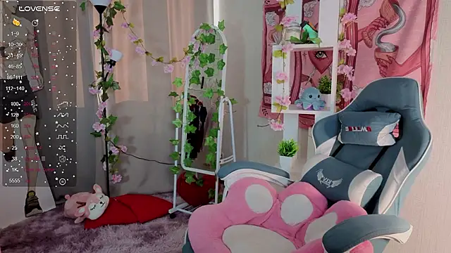 Snapshot of SwettySin chatting on 02.04.26 SwettySin online show from 02.04.26