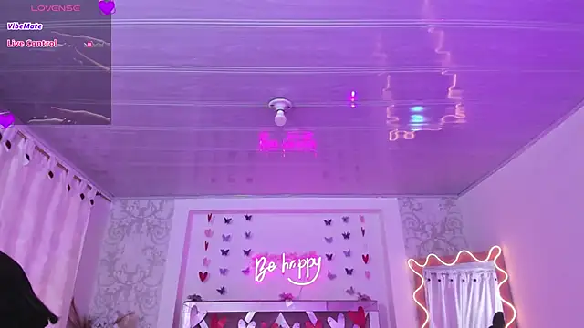 Snapshot of JENNA_TAY1 chatting on 02.25.26 JENNA TAY1 online show from 02.25.26