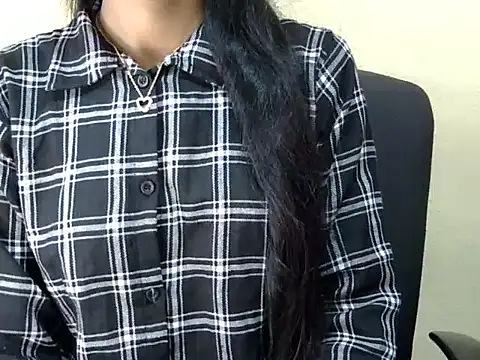 Snapshot of Khushi_v chatting on 02.25.26 Khushi v online show from 02.25.26