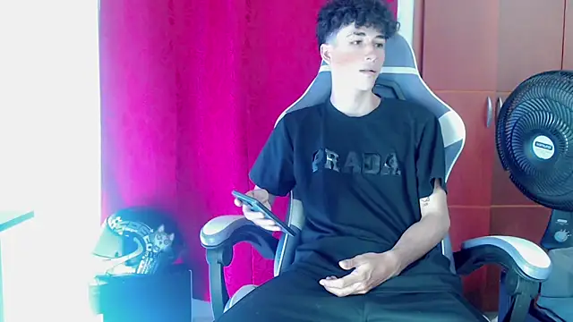 Johnny cagee  online show from 02.24.26