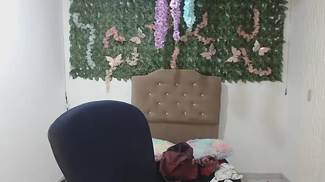 Snapshot of adara_cute_69 chatting on 02.26.26 adara cute 69 online show from 02.26.26