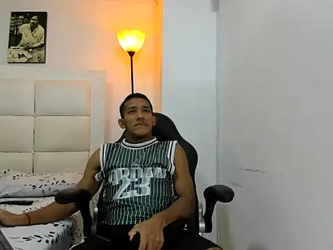 Snapshot of ricky_spensar23cm_ chatting on 02.14.26 ricky spensar23cm online show from 02.14.26